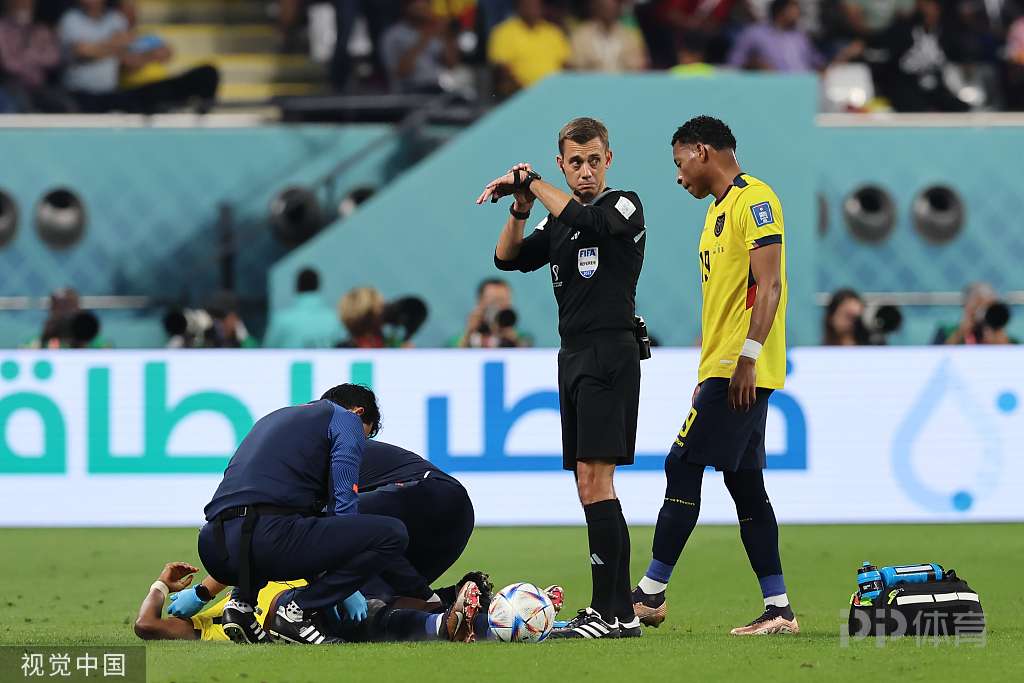 世界杯-塞内加尔2-1厄瓜多尔晋级淘汰赛 萨尔、库利巴利建功